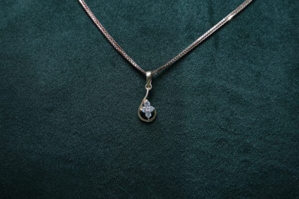 Single Diamond